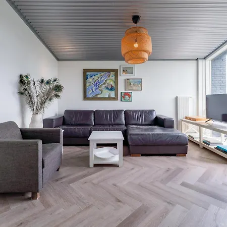 Beachhouse Ii *